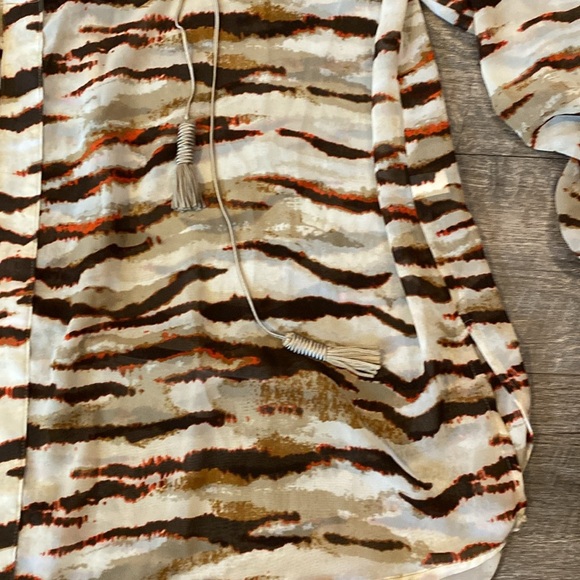 Lane Bryant Earthy Tones Sheer Blouse with Gold Tassels Size 18/20 - Picture 5 of 13